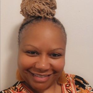 Meet your Posher, Deanna